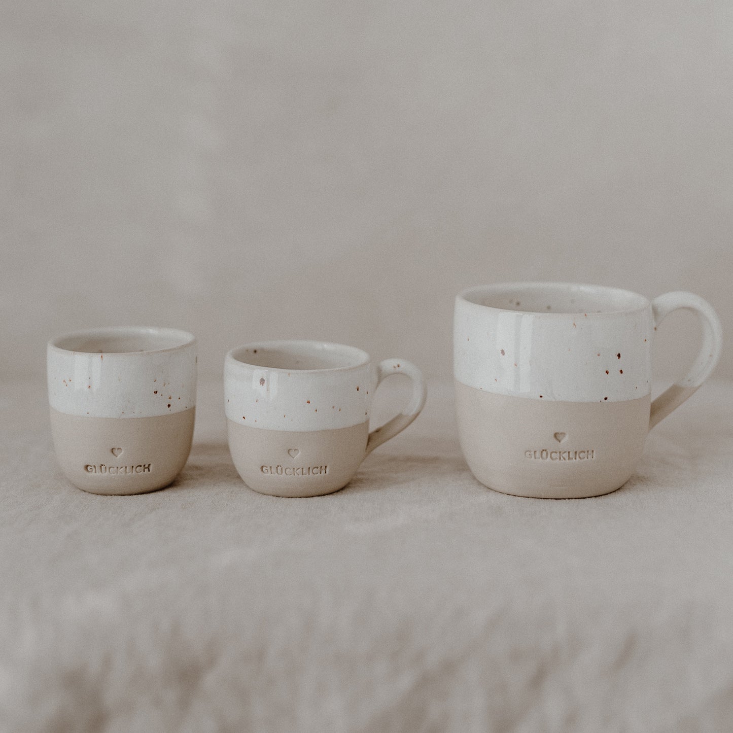 Mała filiżanka do cappuccino Szczęśliwy