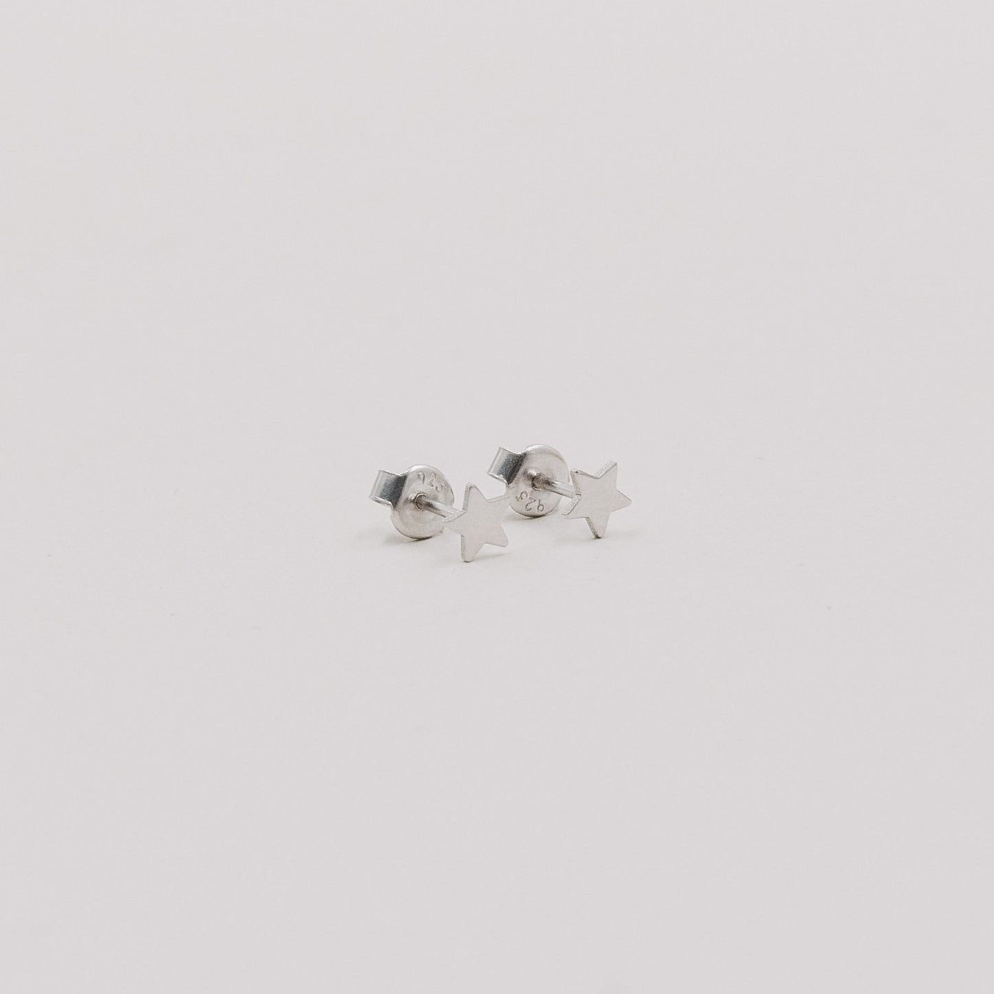 Stecker Jackie Silber