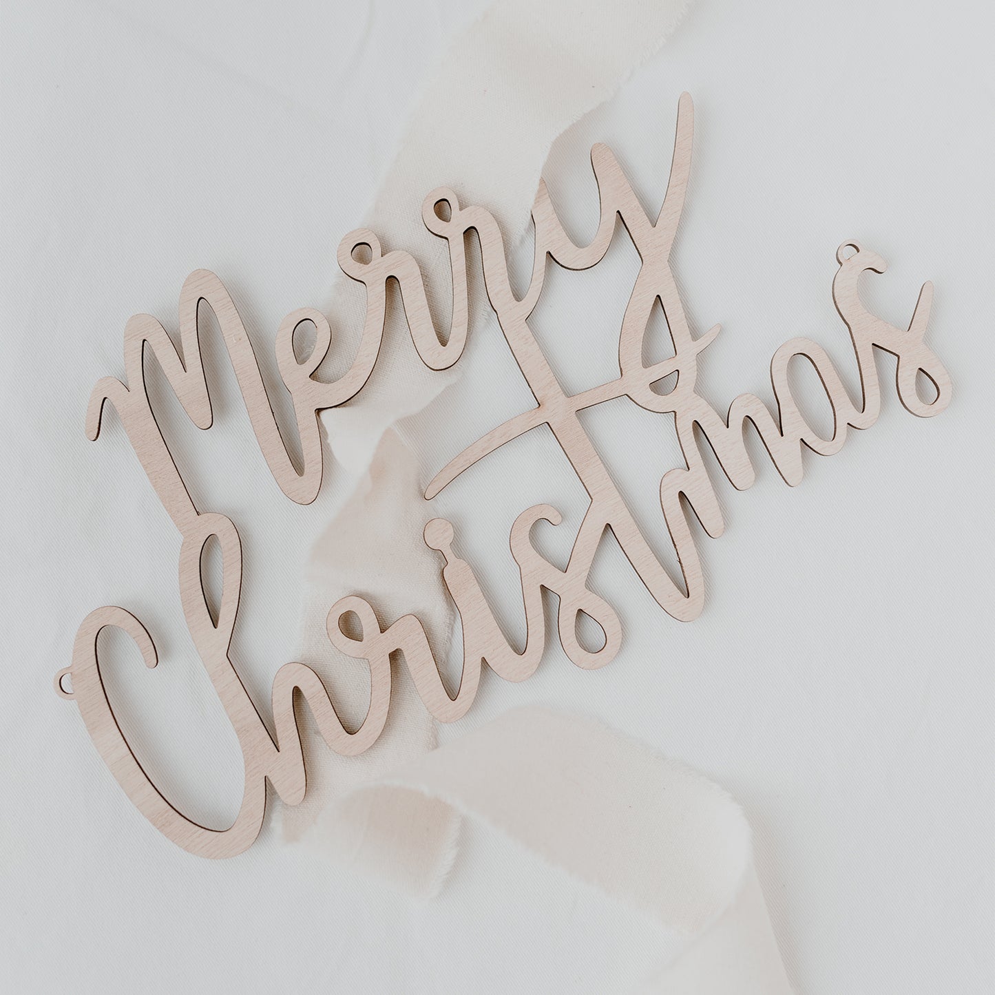 Lettrage en relief "Merry Christmas" en bois naturel