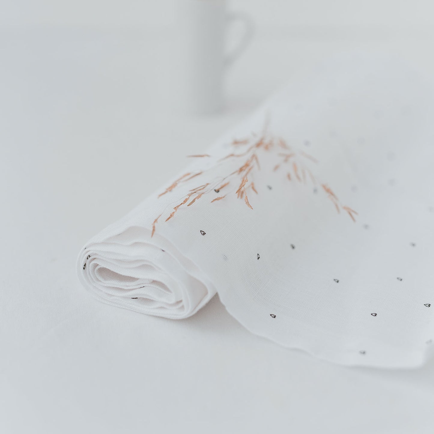 Chemin de table "coeurs" en lin